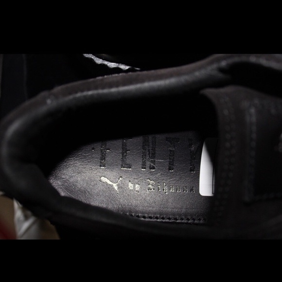 Puma - Picture 2 of 7